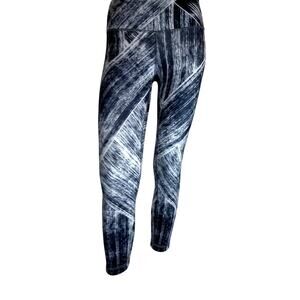 Lululemon Wunder Under Crop II Leggings Heat Wave Black White Full-On Luon Sz 4